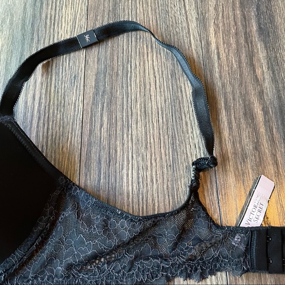 Victoria Secret Bra - Picture 3 of 6